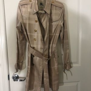 Burberry taffeta rain coat - almost new